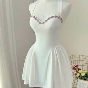 Elegant White Floral Dress
